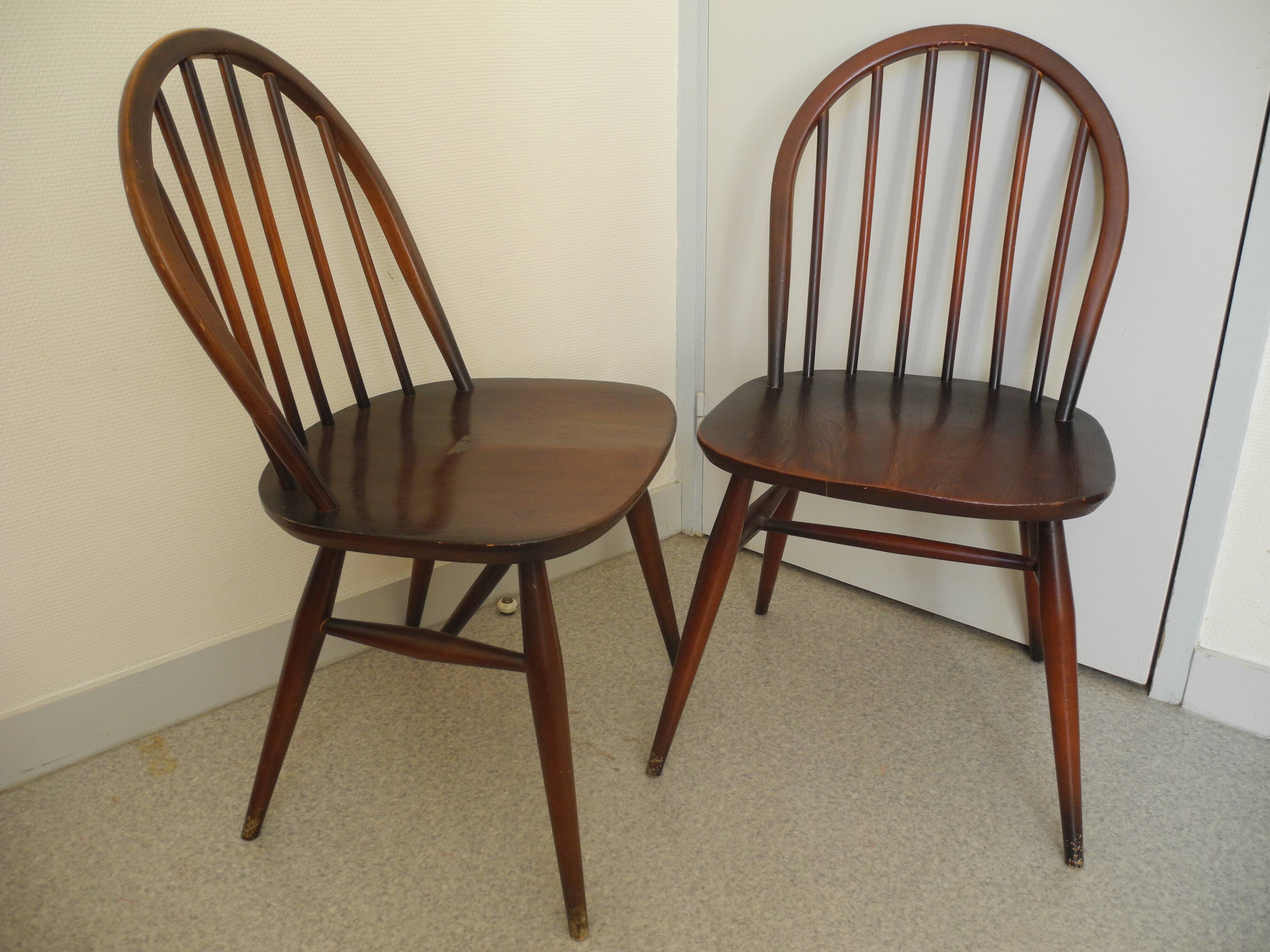 pair of Ercol Windsor BSHG 1960 2056 vintage decor dining chairs 60s