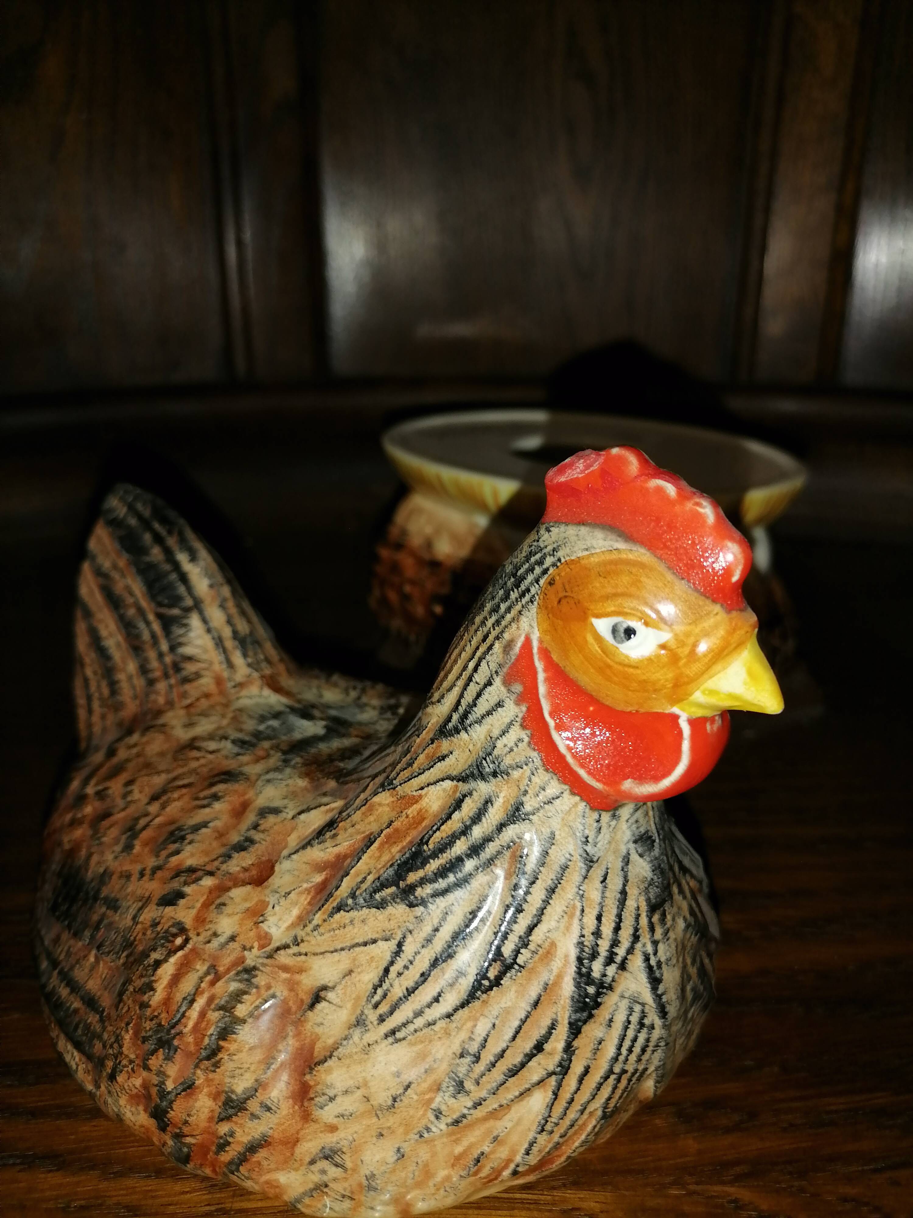 Terrine earthenware hen