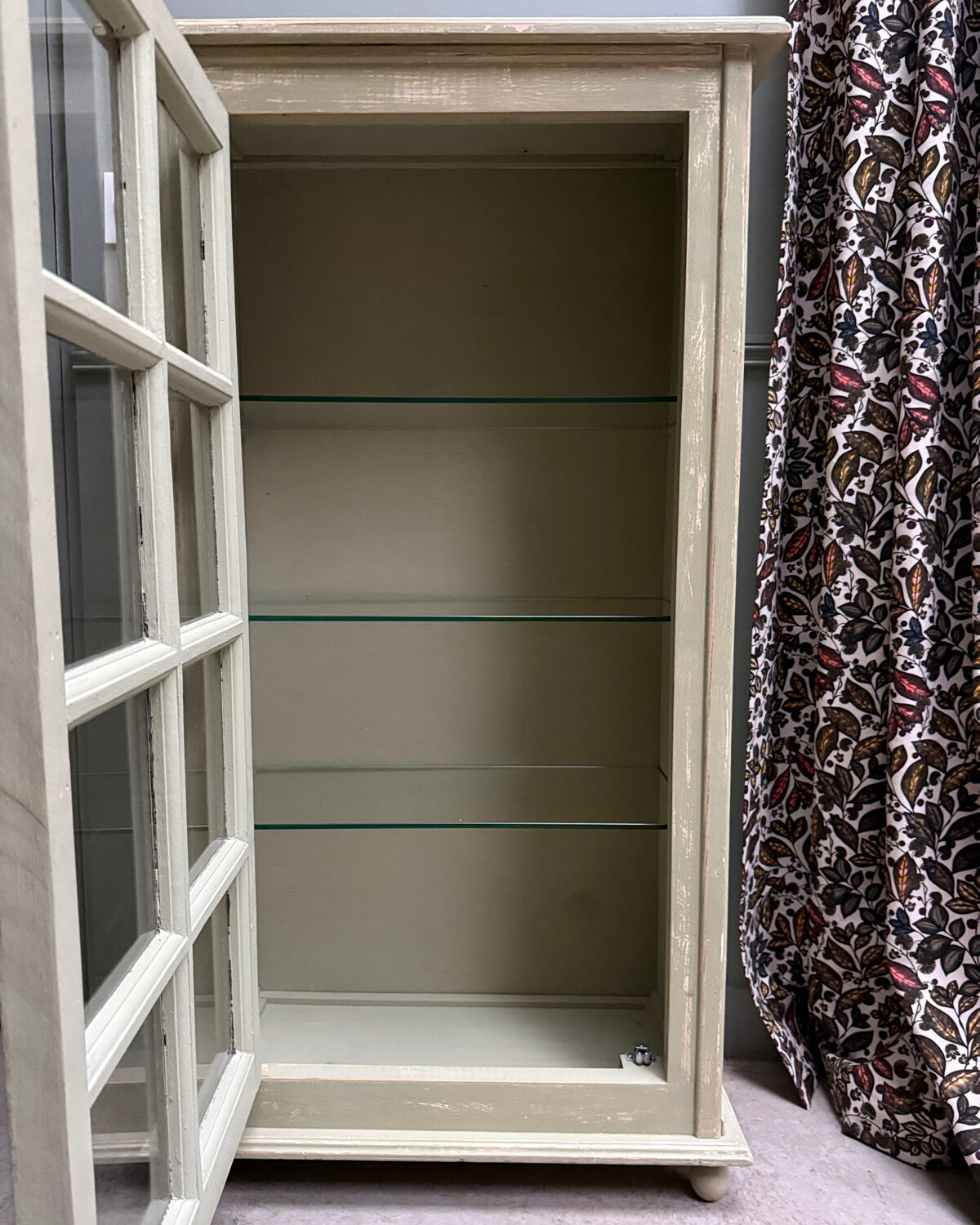 Small patinated display cabinet