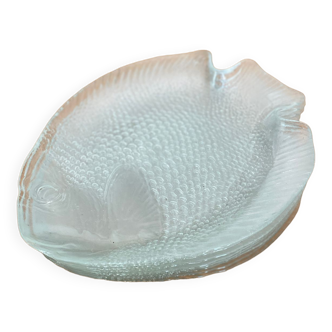 Set of ten plates in the shape of fish