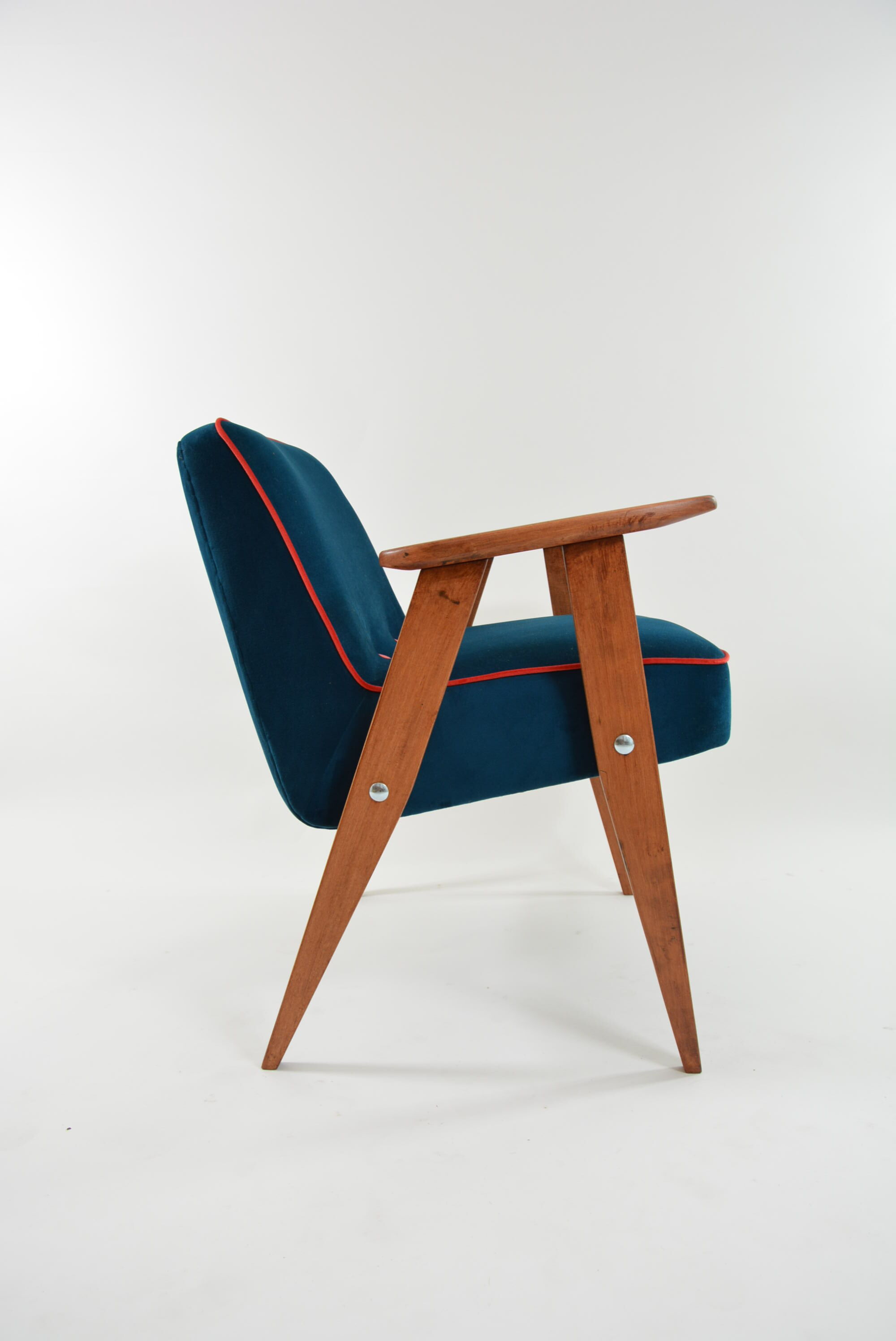 366 duck blue chair