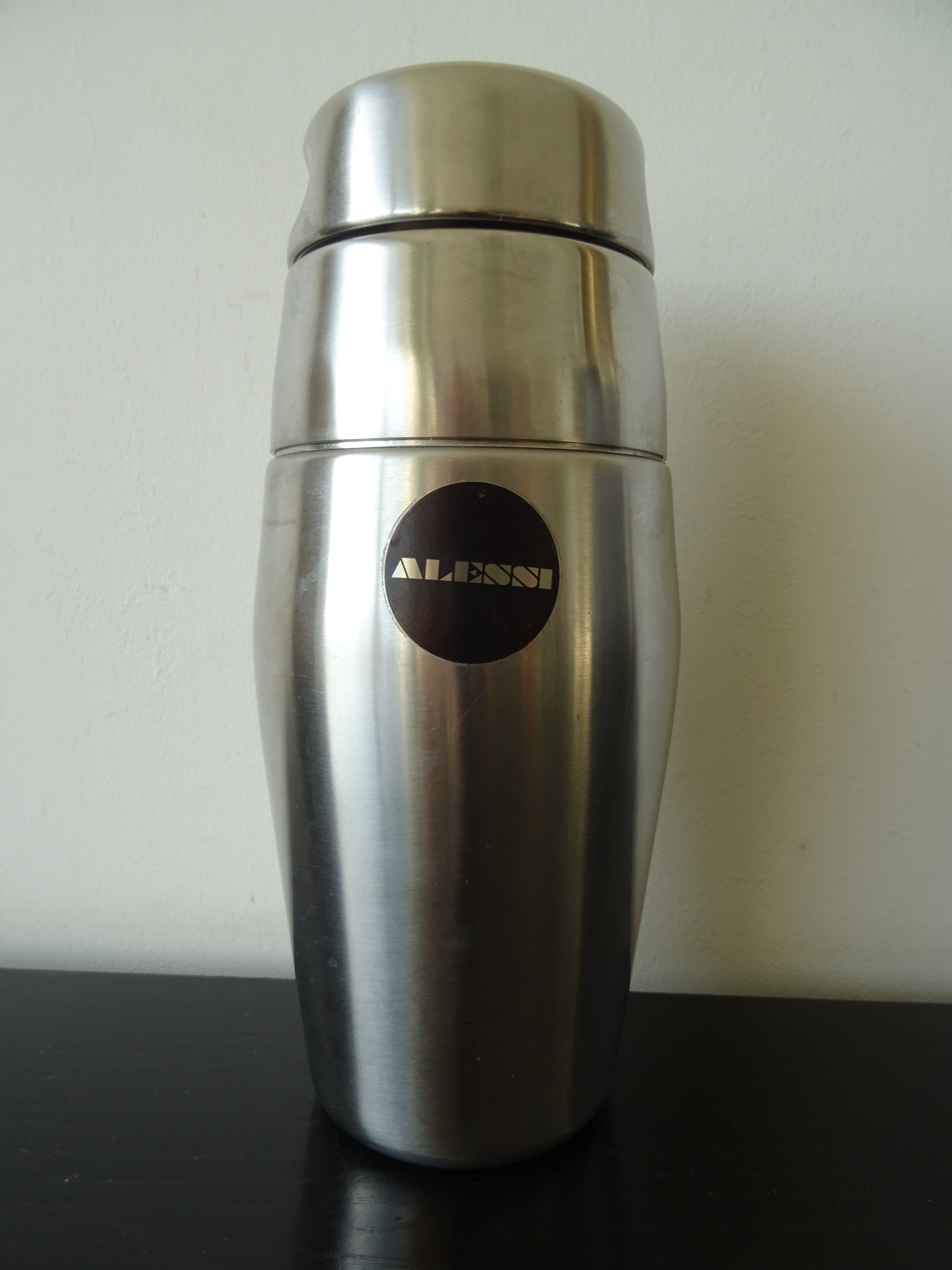 Shaker Alessi design Luigi Massoni Carlo Mazzeri