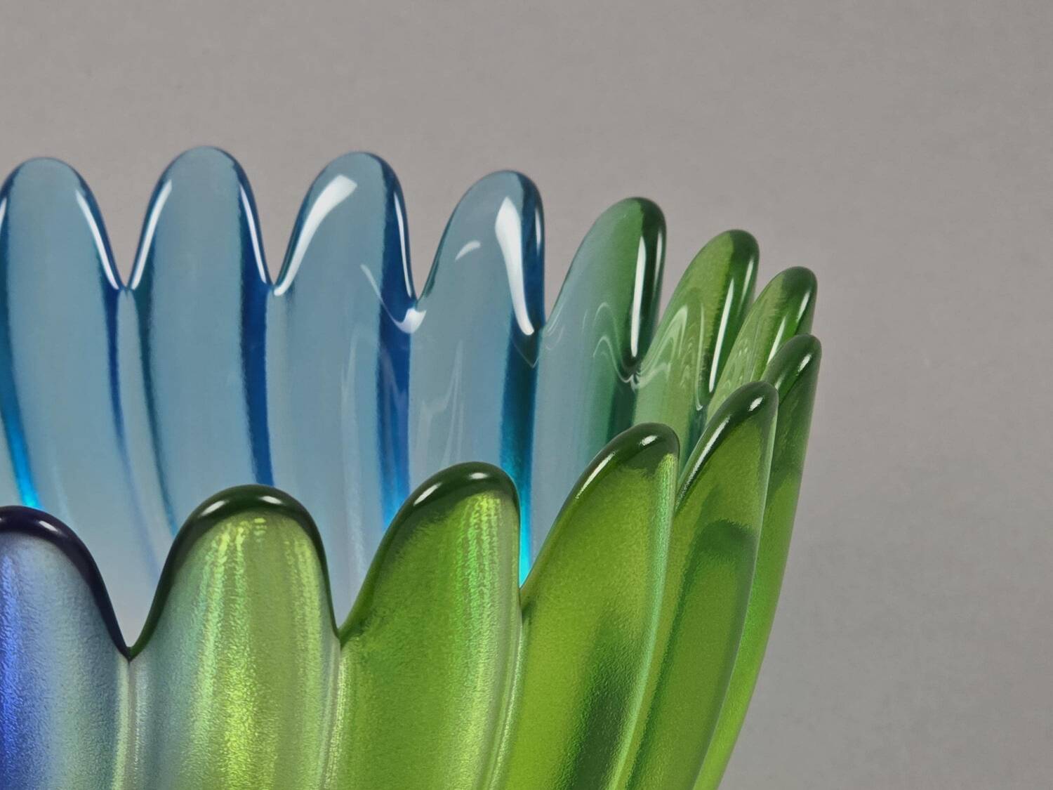 Vintage 1980s Walther Glas 'Solaris' Art Glass Swirl Bowl.