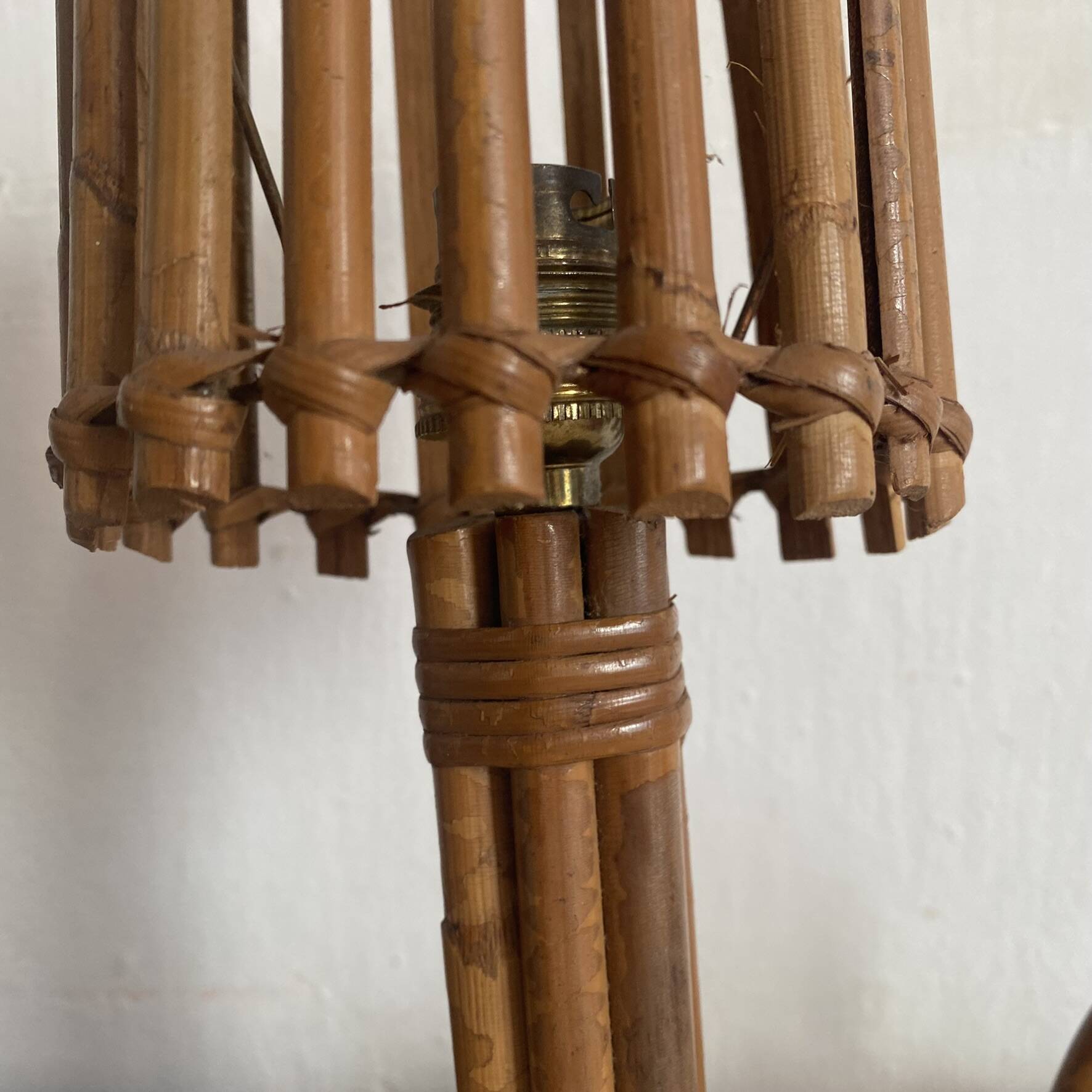 Vintage bedside table in rattan and bamboo, 1960s-70s, H29 cm.