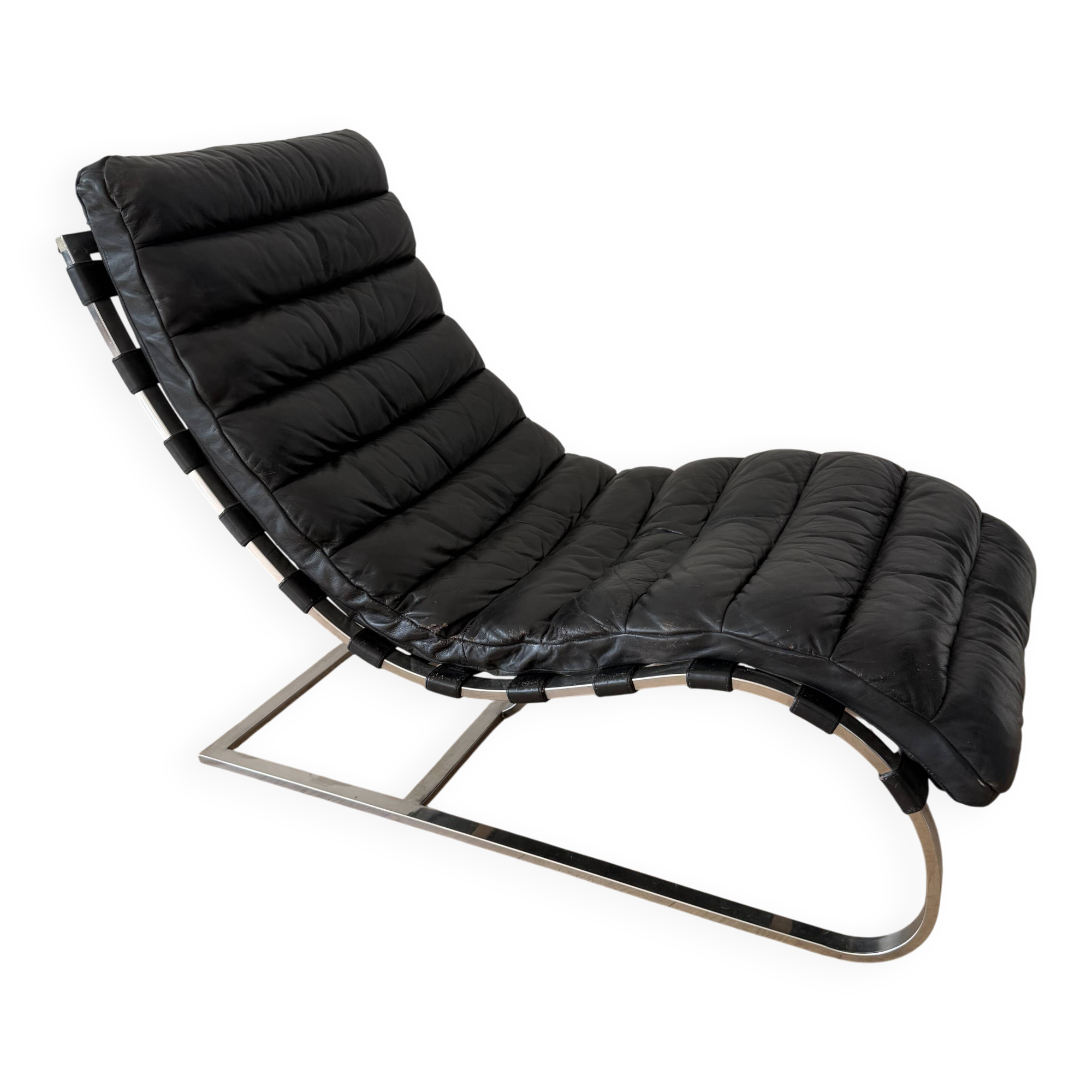 Mid-century Bauhaus style Flamant chaise longue