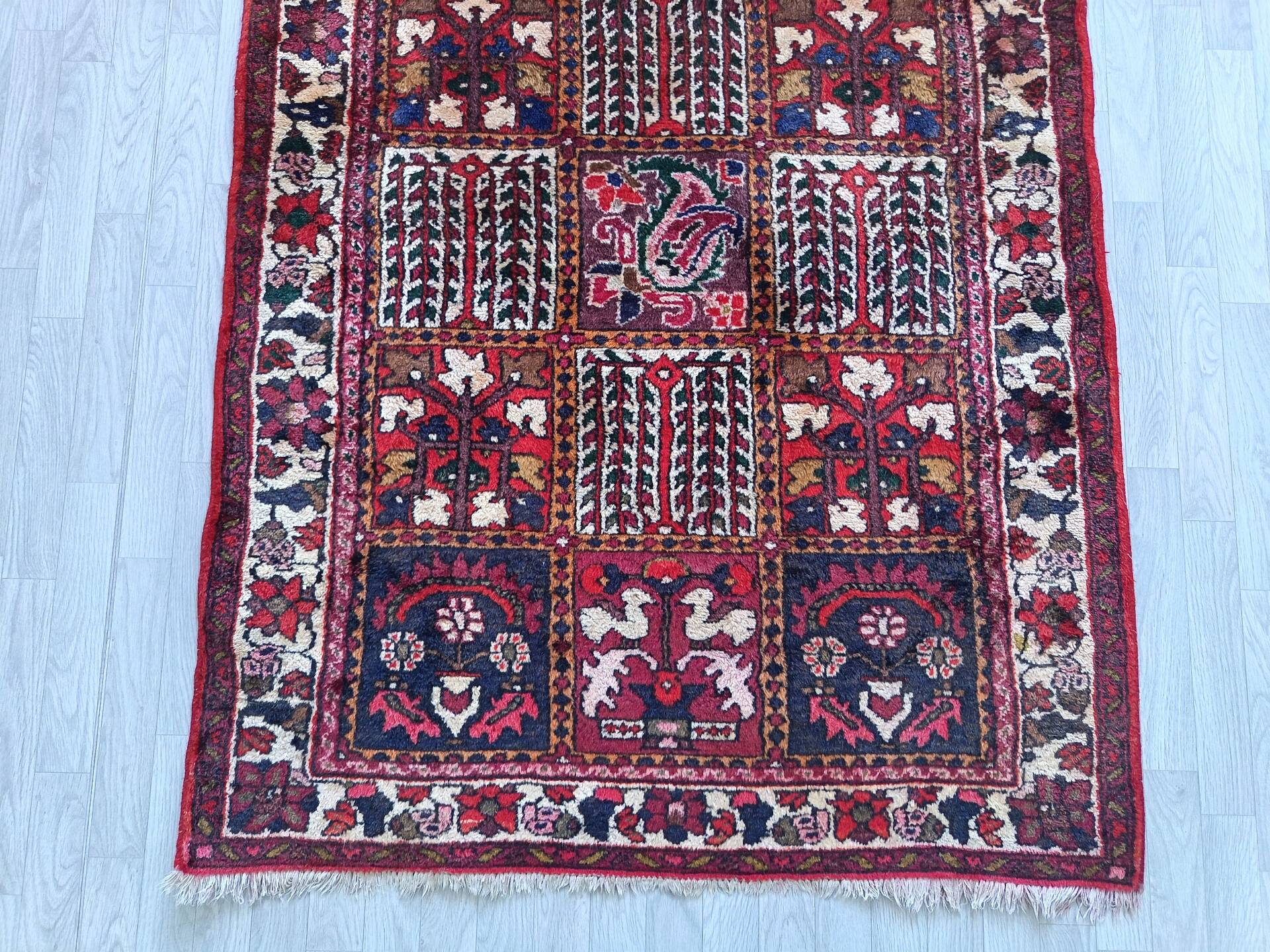 Handmade Bachtiar Persian carpet