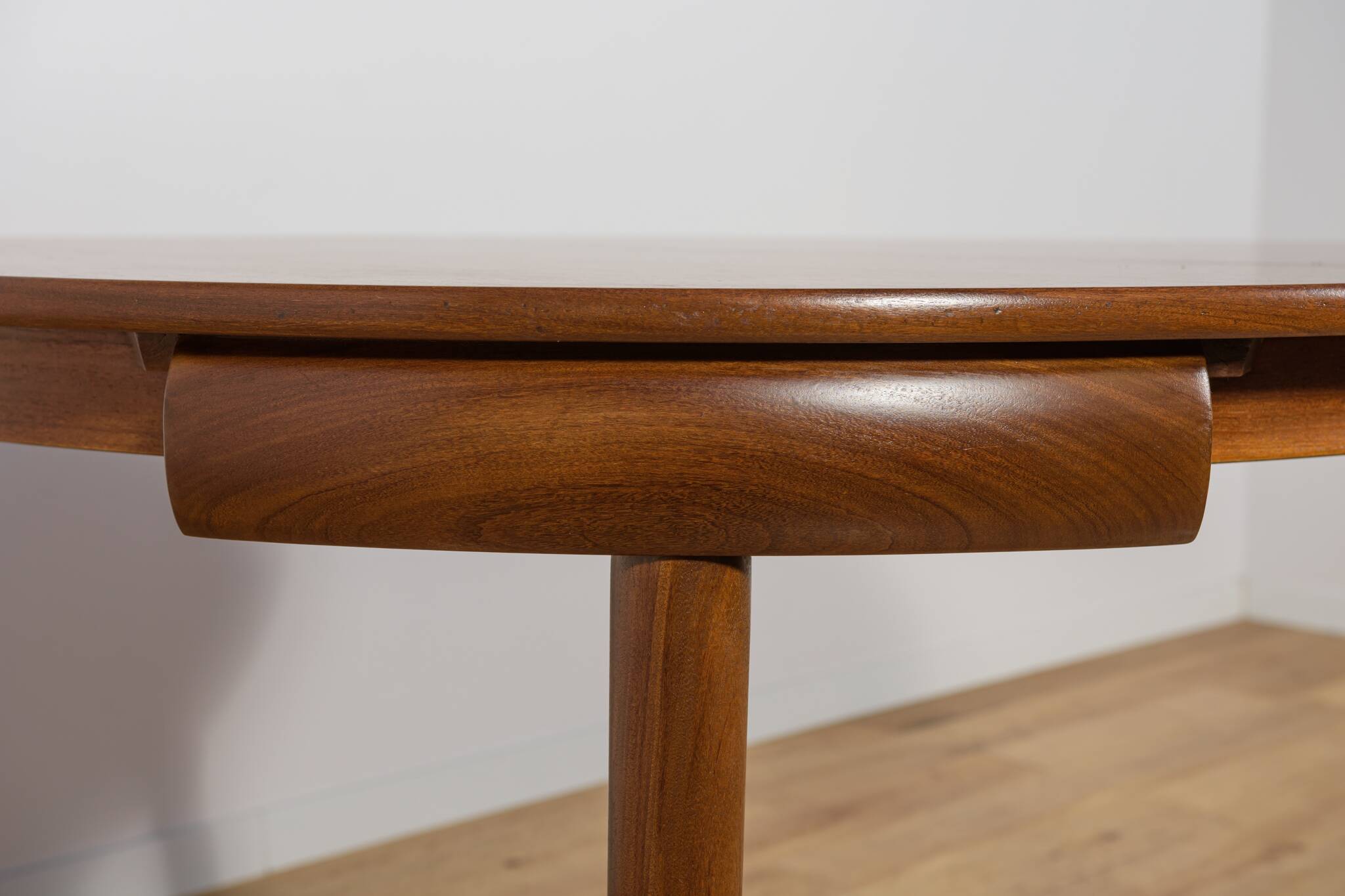 Mid-Century Teak Dining Table & Chairs by Hans Olsen for Frem Røjle.