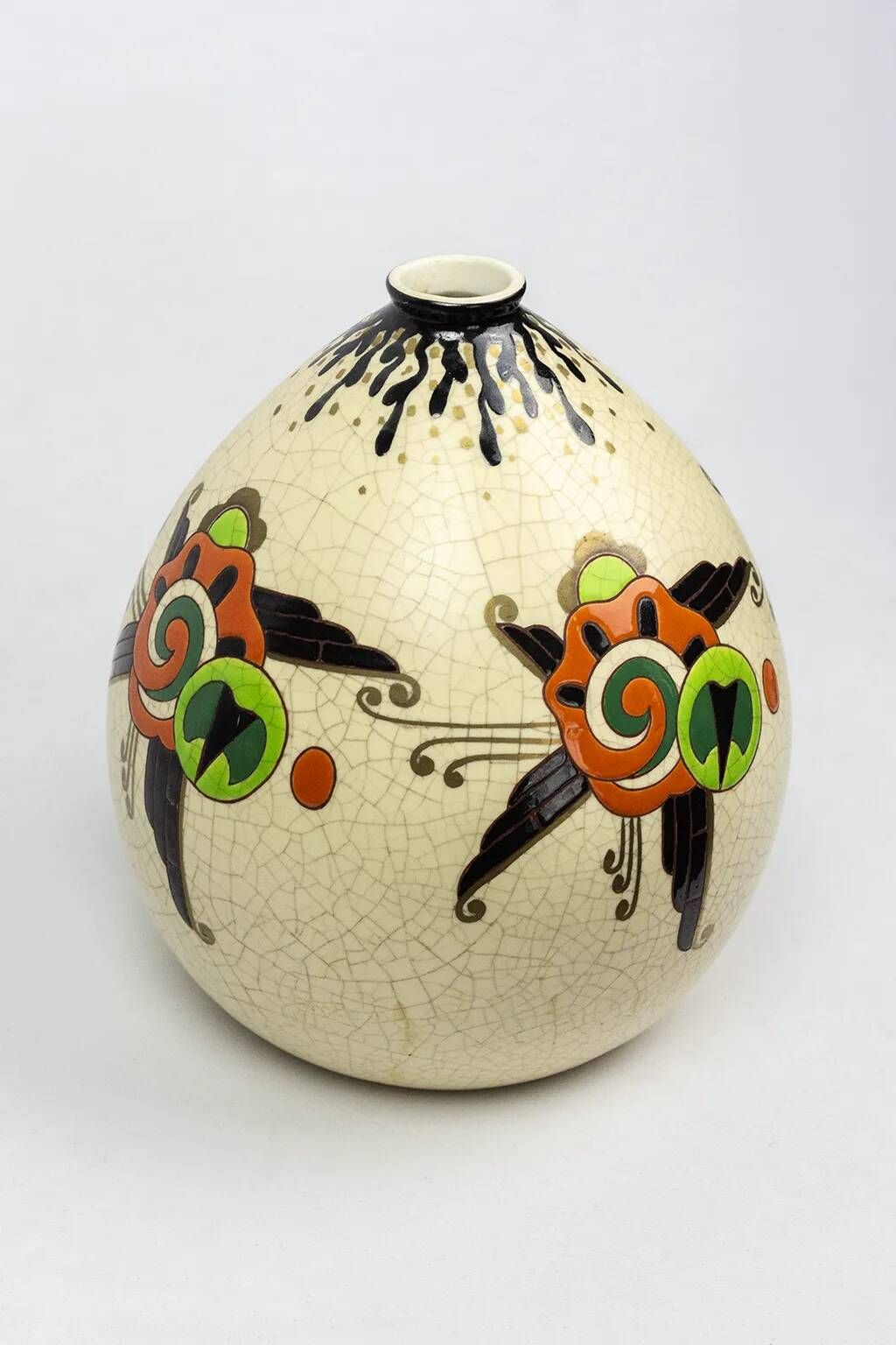 Art Deco vase Orchies, enamels on crackled background, stylised flowers