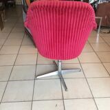 Fauteuil design rouge en velours