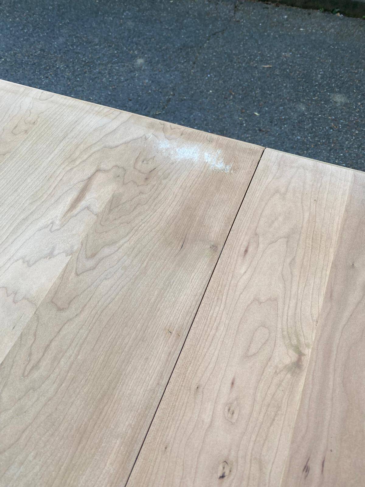 Large round extendable Louis Philippe 19th century dining table, renovated, 250cm