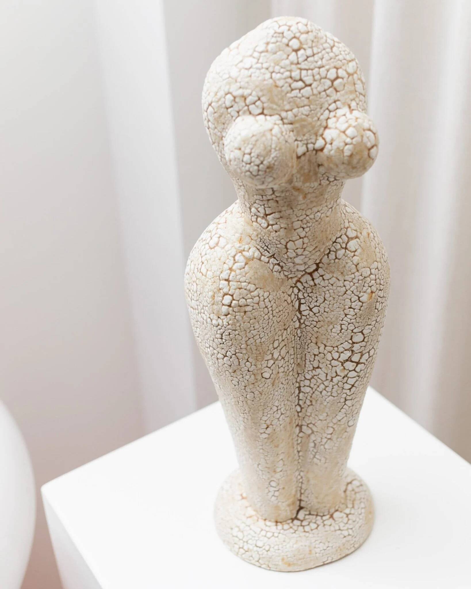 Beige Ceramic Fat Lava Statue – Abstract Mid-Century Modern Sculpture (2000s)