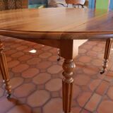 Solid wooden round table