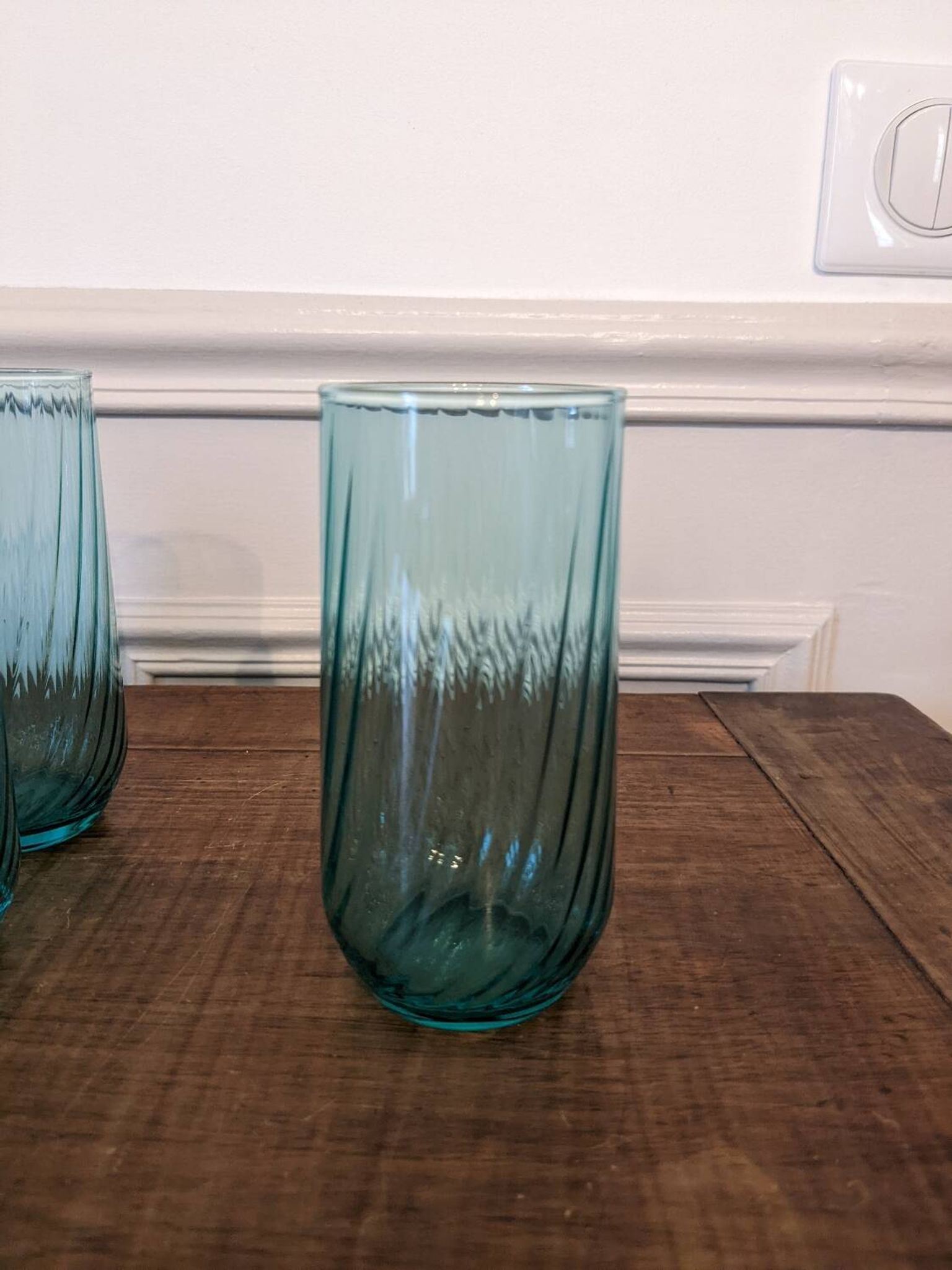 9 orangeade glasses