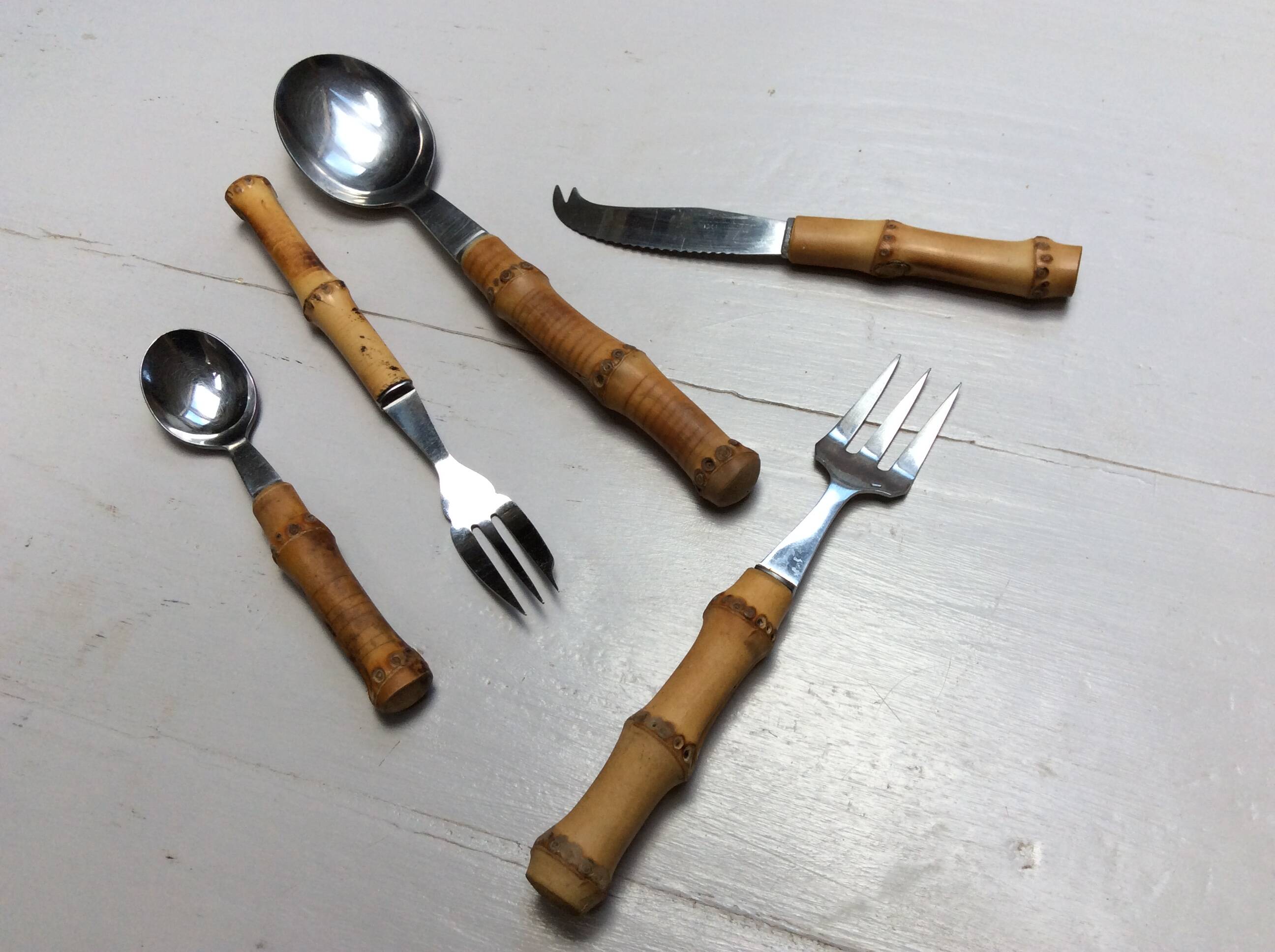 Bamboo cutlery set