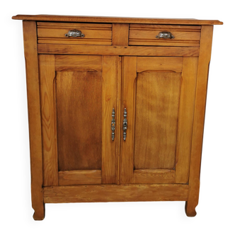 Buffet parisien en sapin