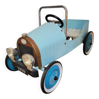 Baghera pedal car