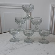 Set of 6 cups in molded glass pressed late nineteenth