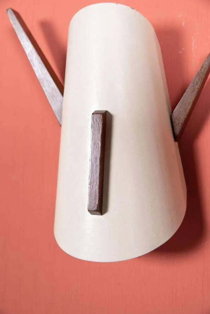 Vintage wall lamp from the 60s, teak and mid-century metal.