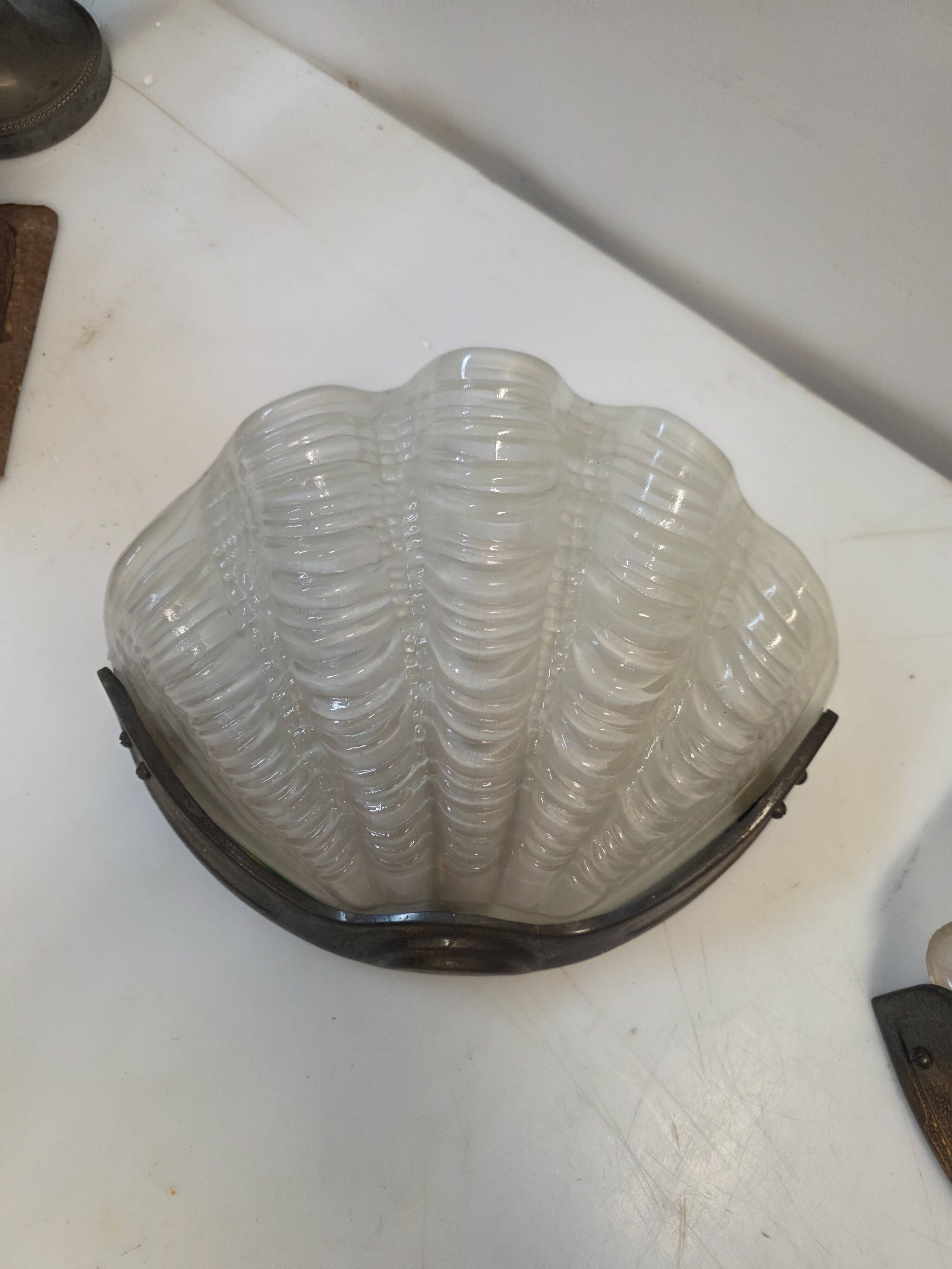 Pair of shell wall lights Art Deco 1930