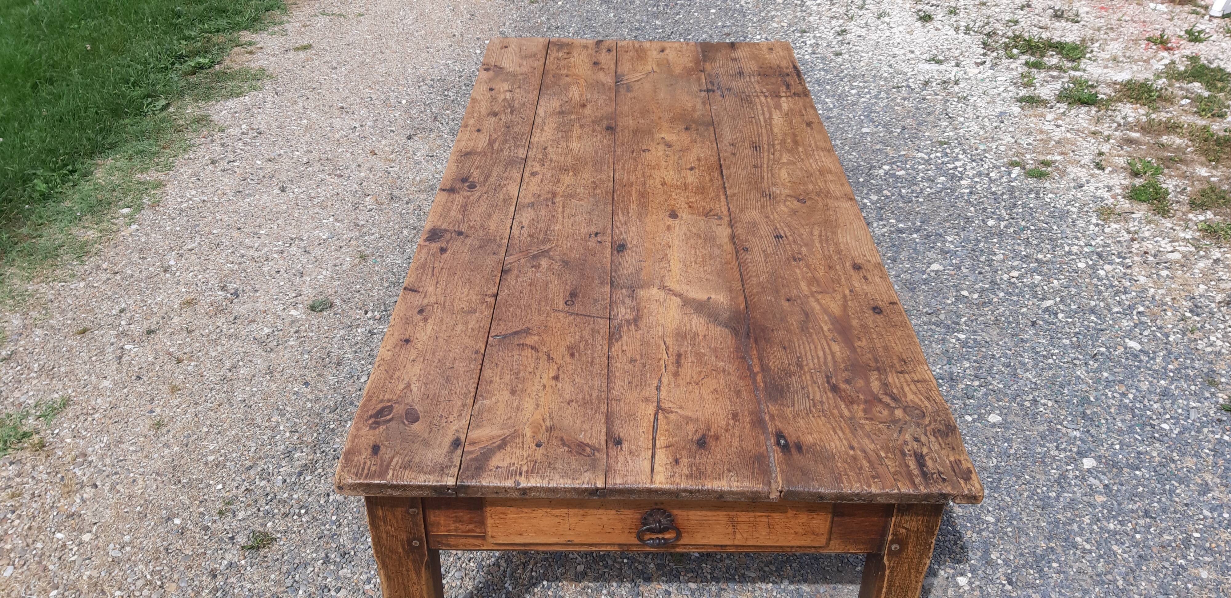 Country Coffee Table in Pine 3 Drawers