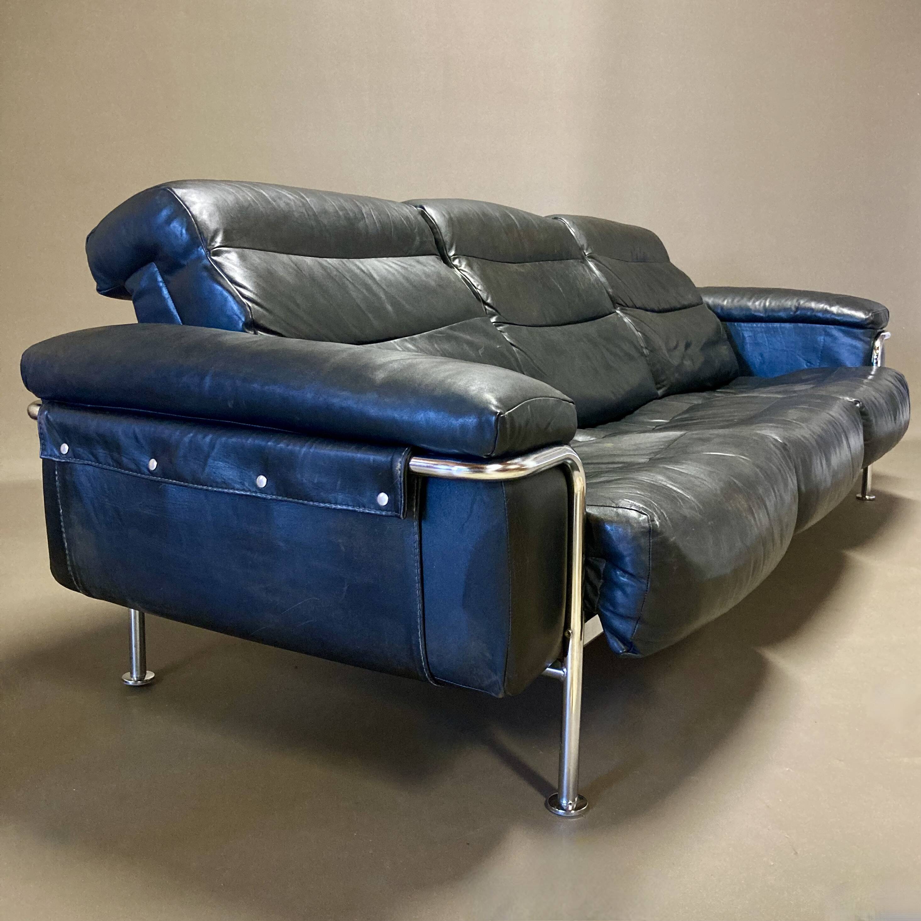 3-seater leather and chrome sofa design 1960.