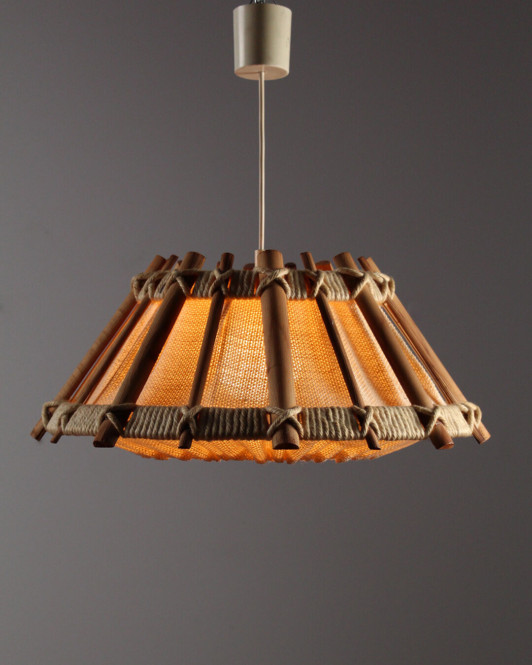 Vintage suspension in wool and wood