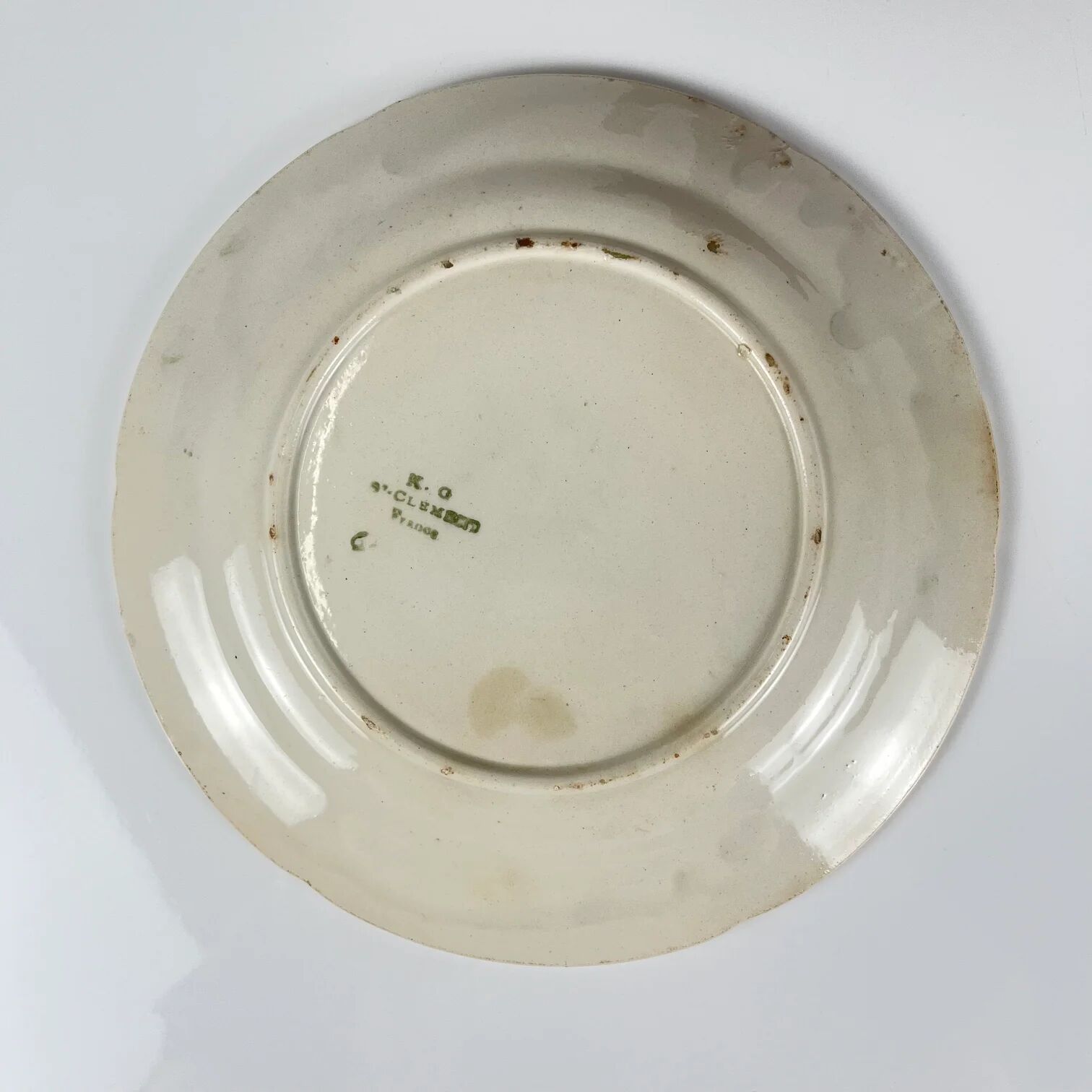Set of 4 plates KG St Clément barbotine fruit (cherry, mirabelle, grape, pear), late 19th-early 20th century.