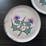 Pair of plates with thistle decoration