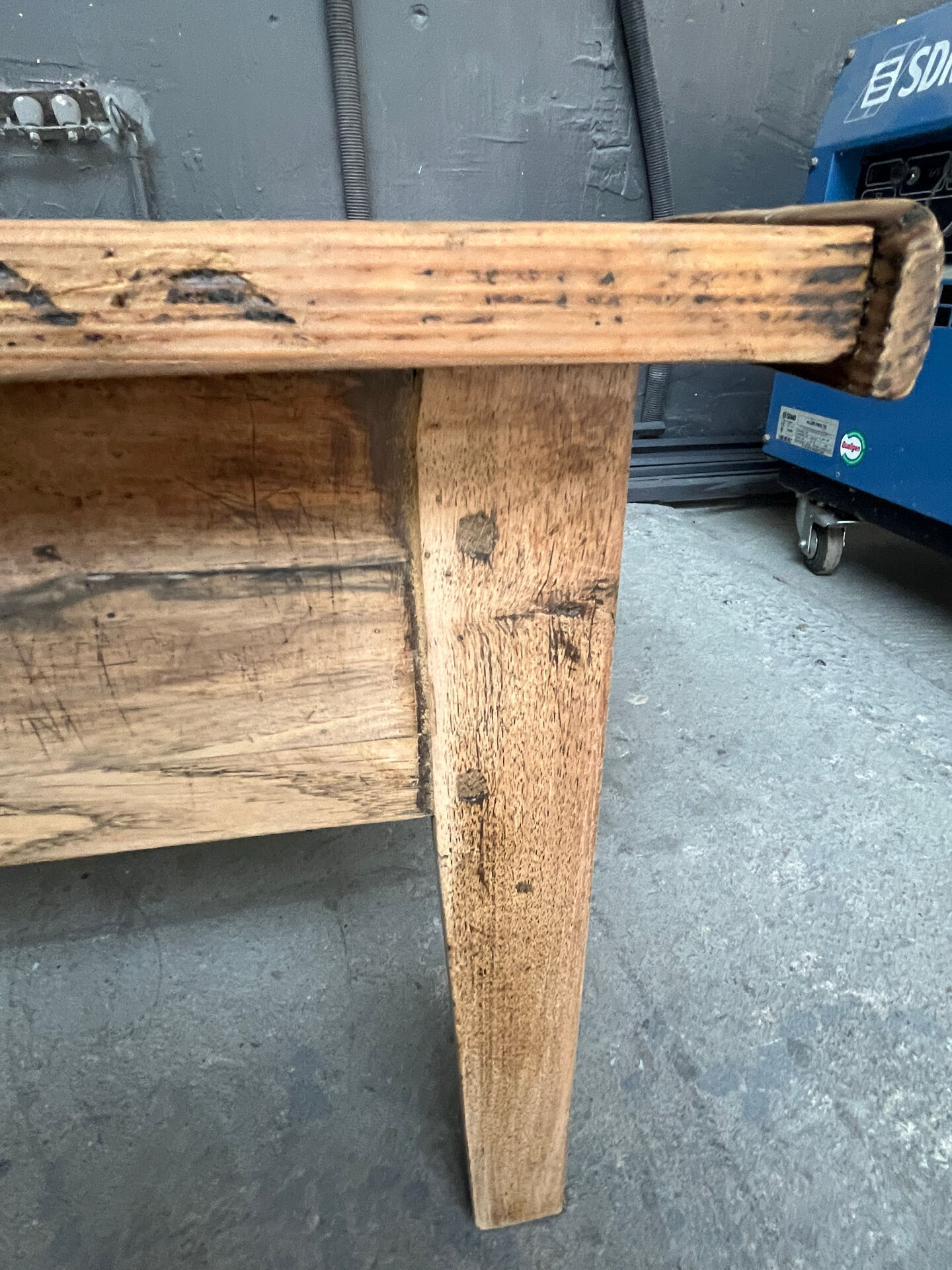 Ancienne table basse.