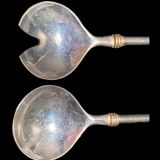 Zinc salad servers