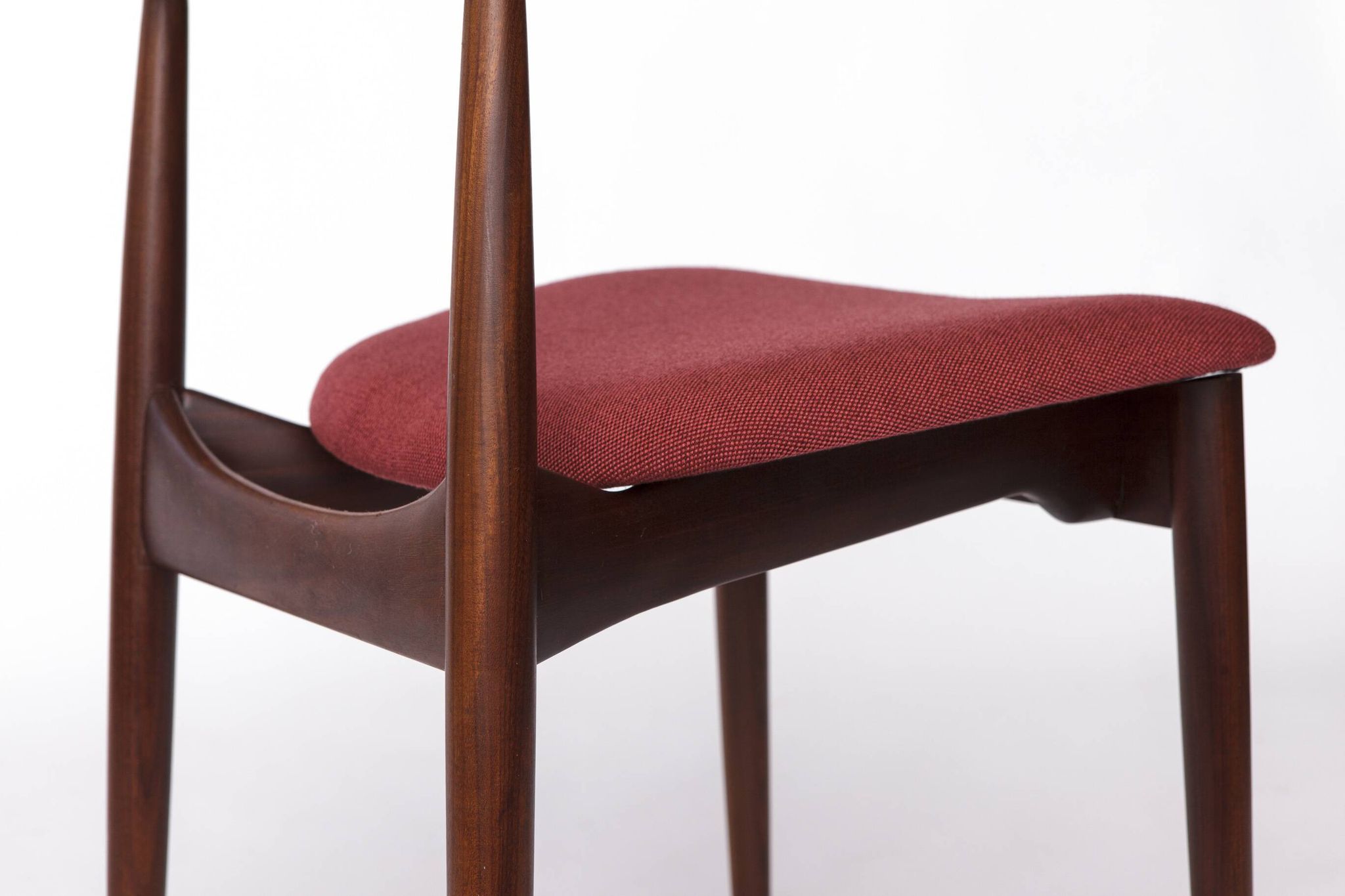 Vintage Cow Horn Chair – 1960s/1970s Danish Teak Dining or Desk Chair, Bord