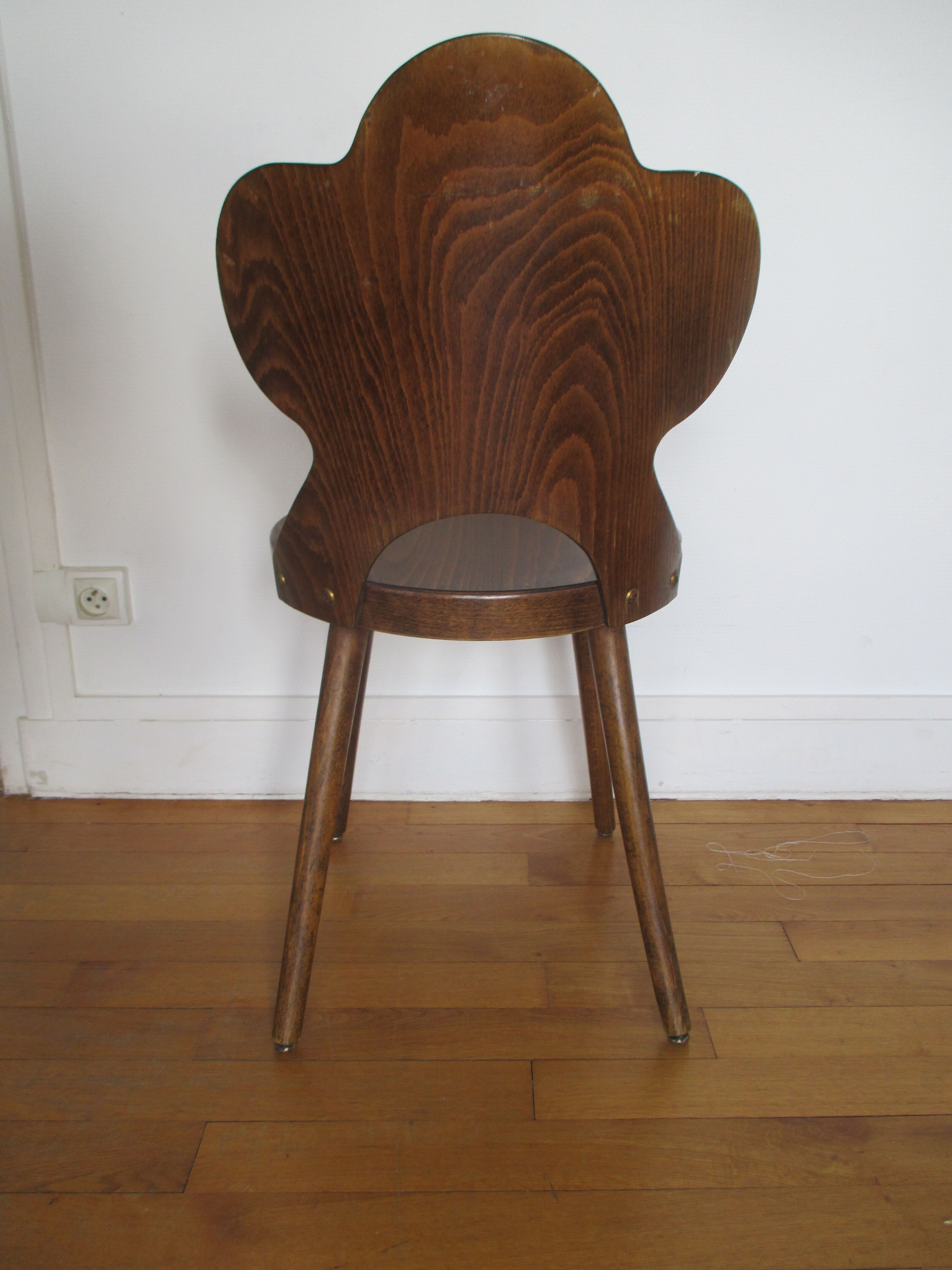 Baumann bistro clover chair