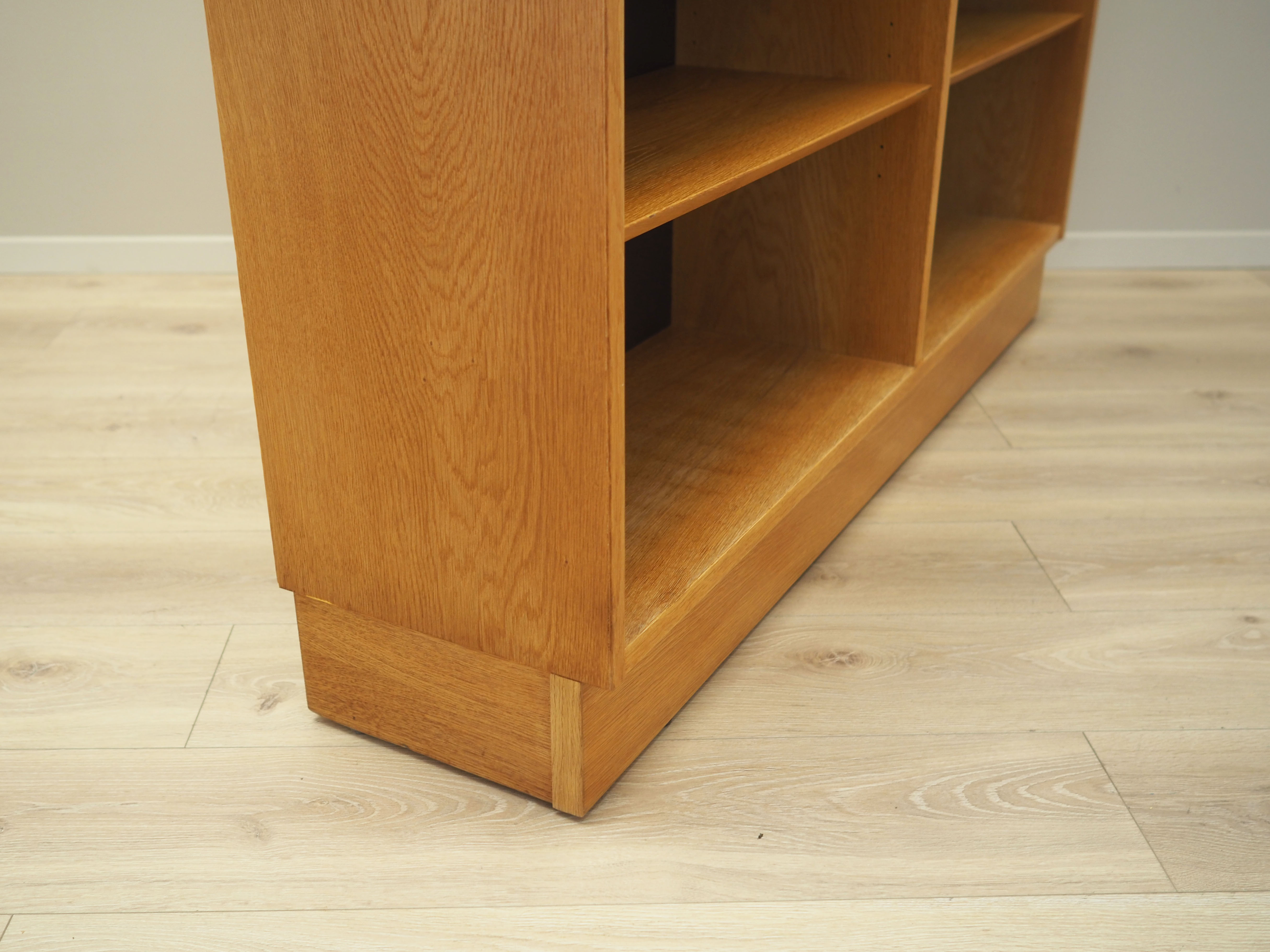 Ash bookcase, Danish design, 1970s, production: Hundevad