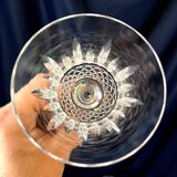 Suite de 6 verres a liqueur en verre taille art de la table