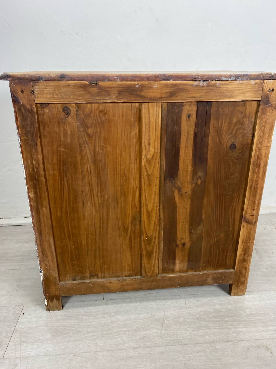 Little Parisian buffet