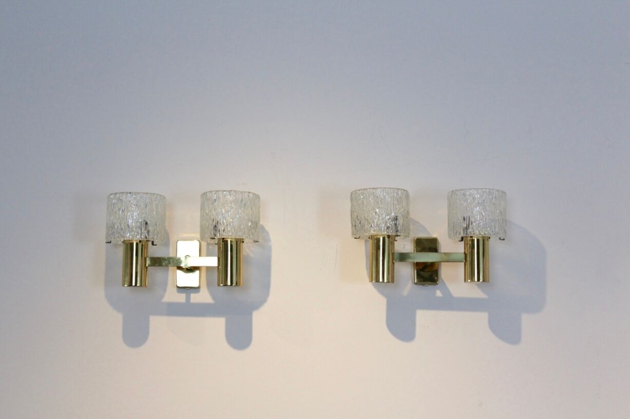 Sophisticated pair of brass wall lamps 1970s