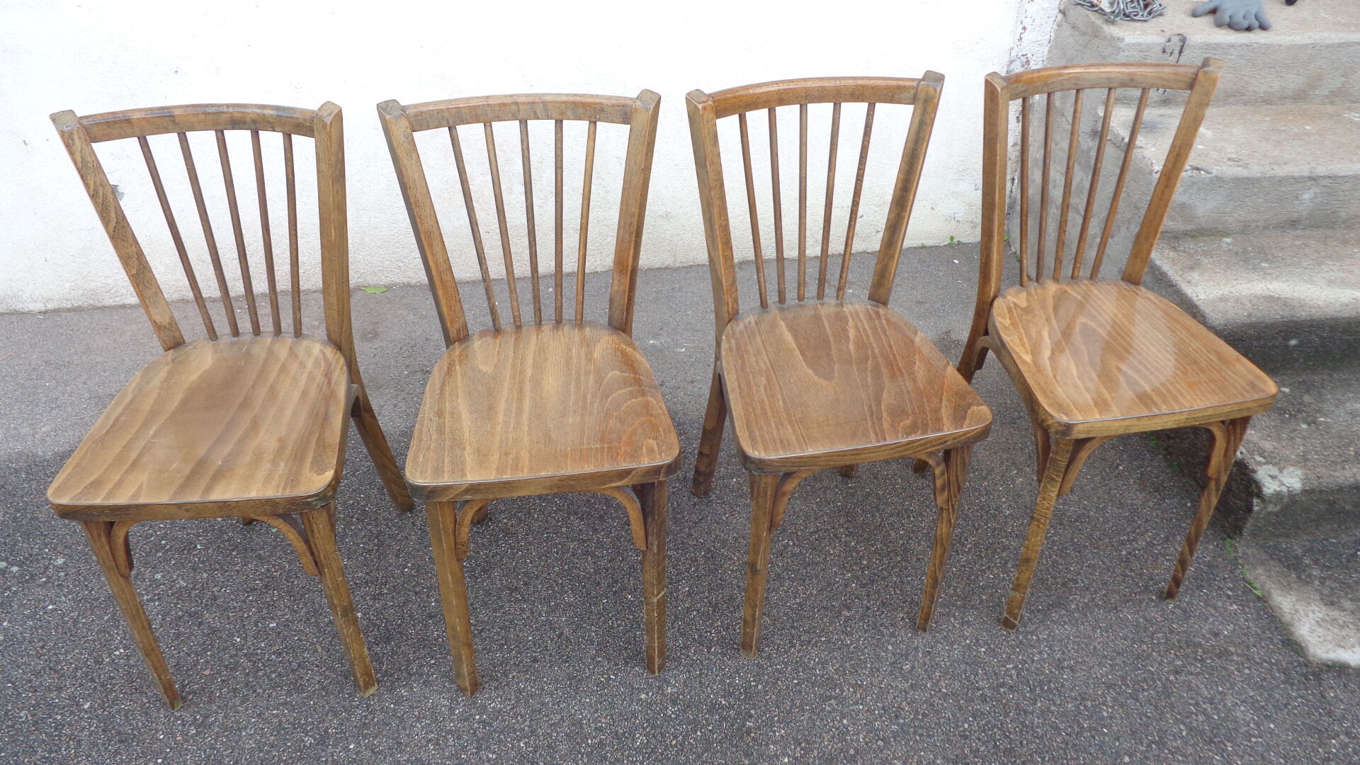 4 chaises Baumann n°12