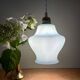 Suspension globe vintage en opaline bleue