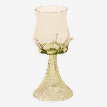 Pair of blown wine goblets - Claws