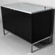 Meuble d'appoint exécutif à 2 portes par Florence Knoll, années 1970