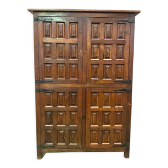 Buffet de monastère a quatre volets en chêne massif XX siècle
