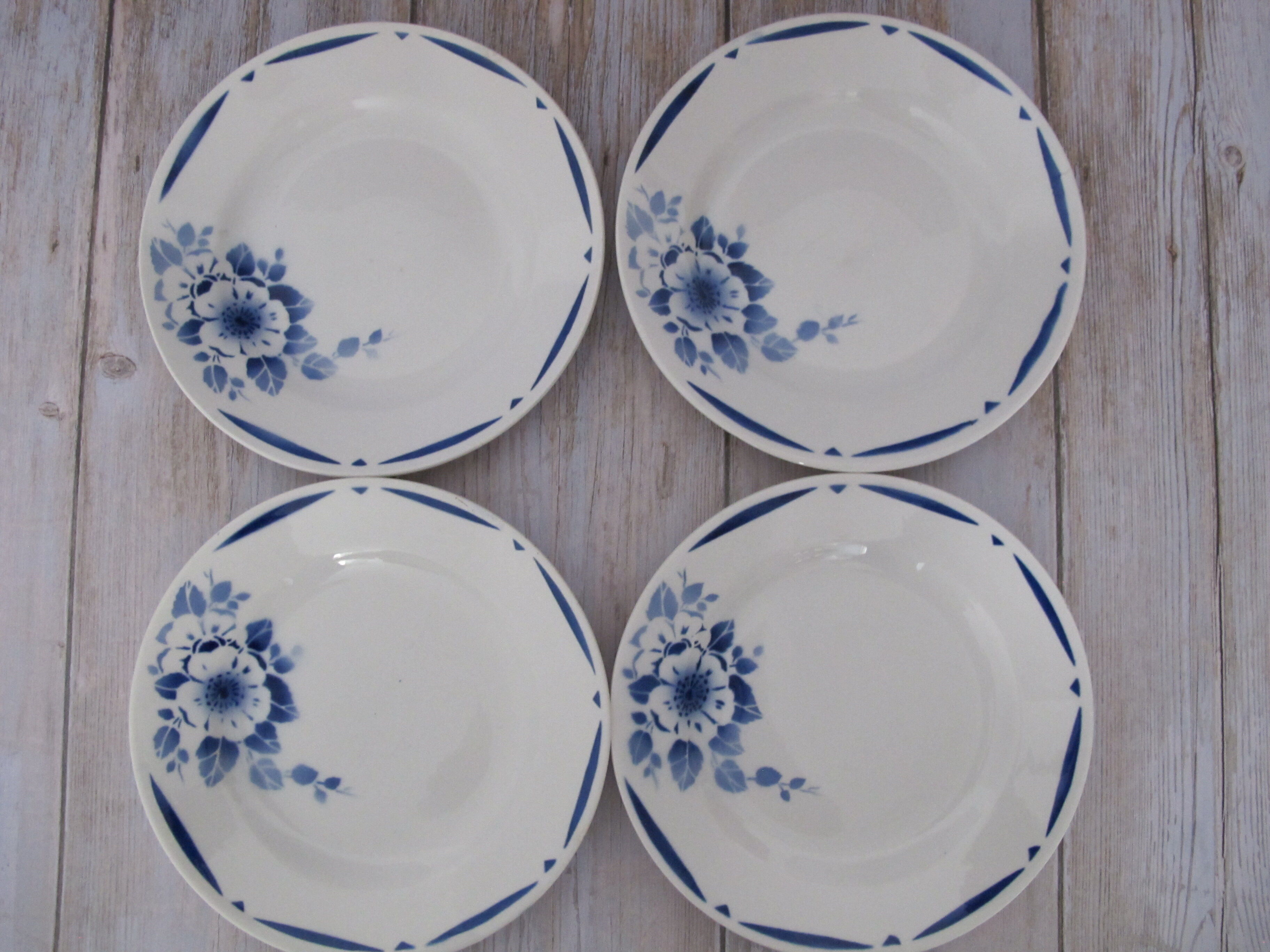 Lot 4 flat plates of st amand