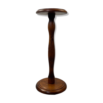 Wooden pedestal table