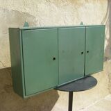 Workshop wall shelf