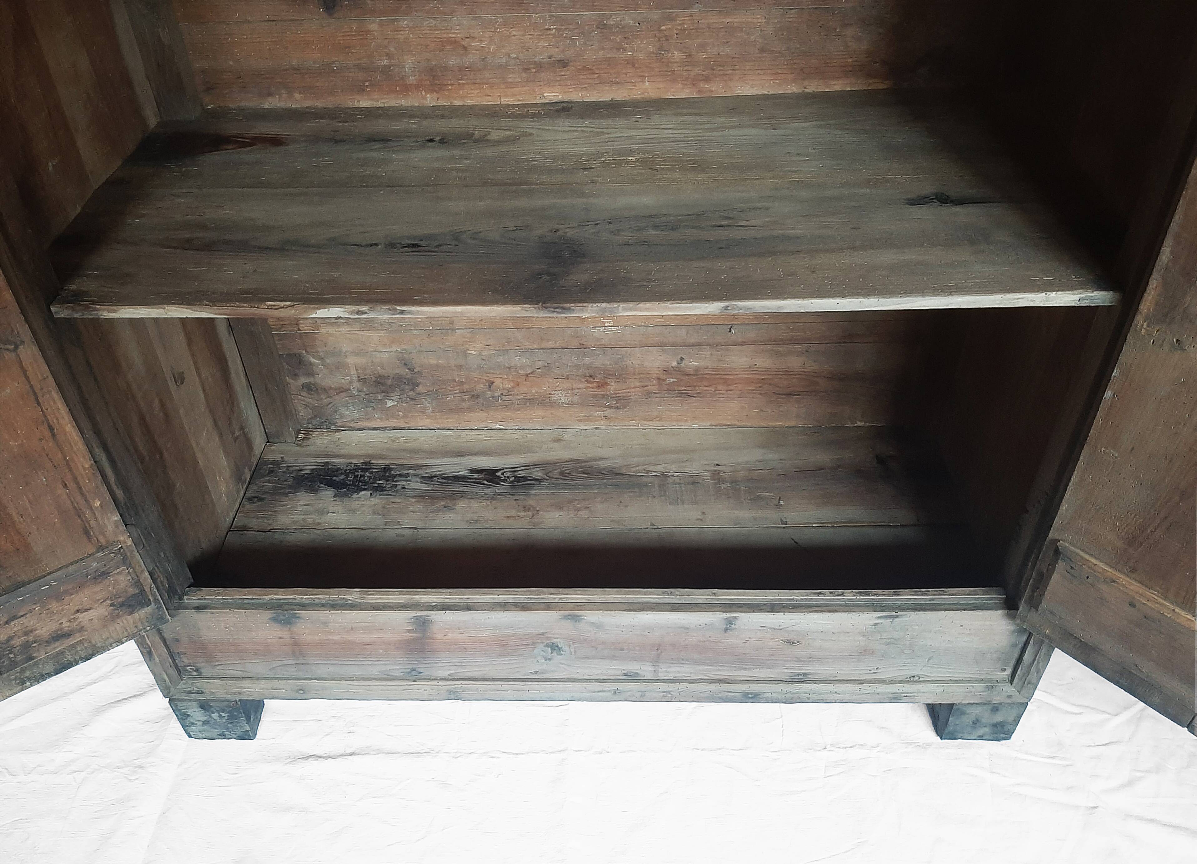 Parisian raw wood buffet