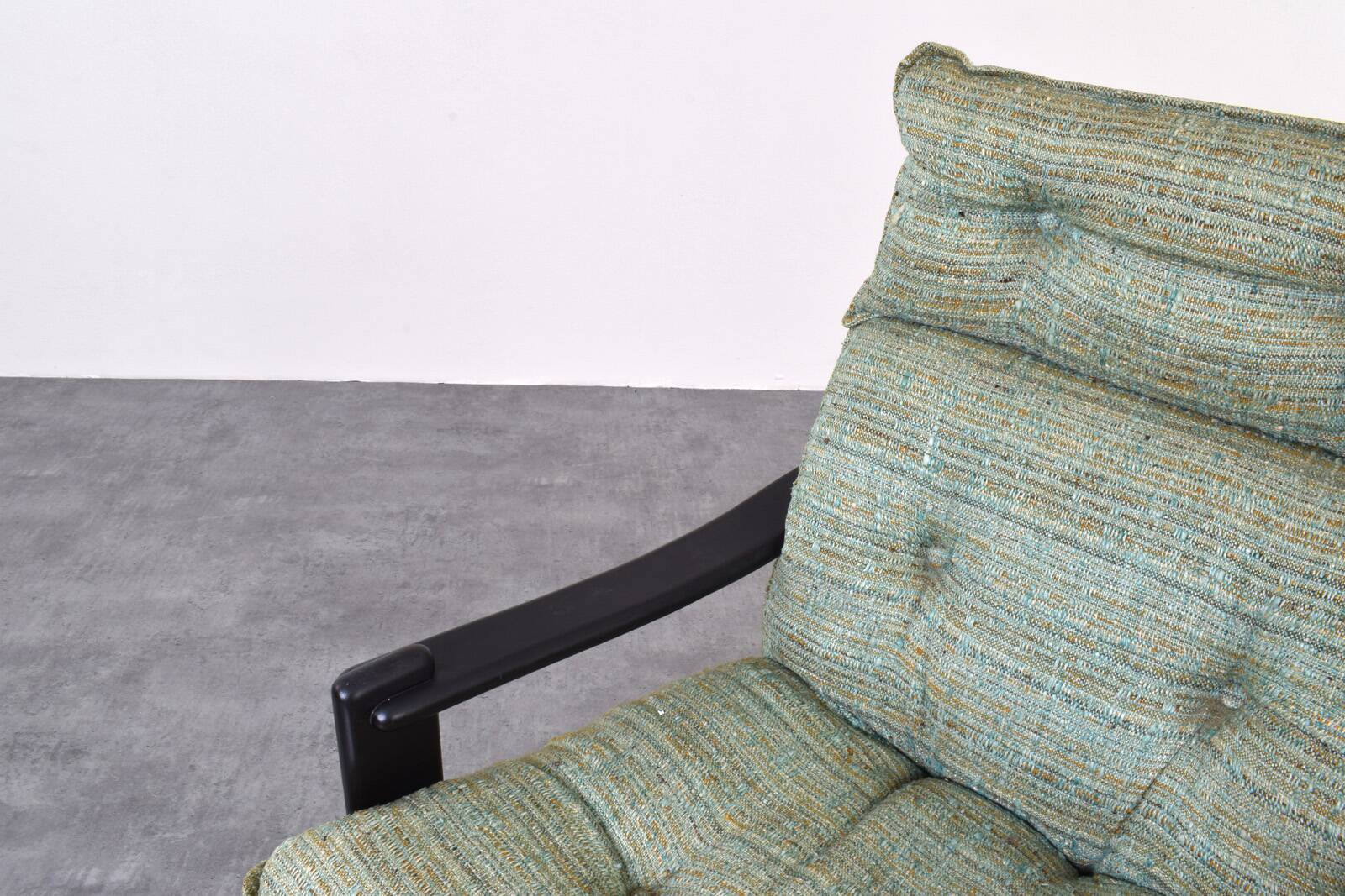 Mid-Century Danish Lounge Chairs and Coffe Table, 1970s.