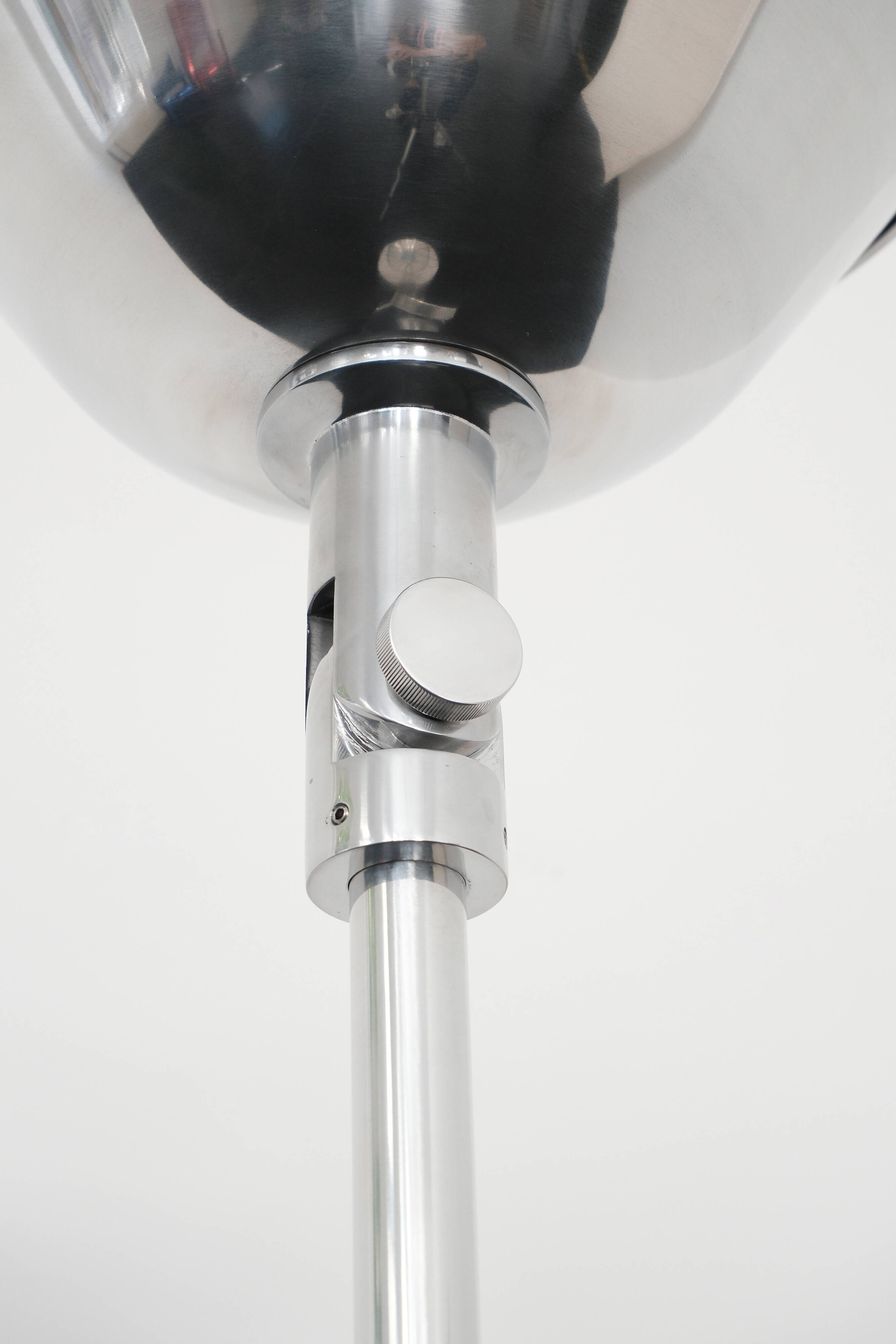Lampadaire "Gatcpac F" par Josep Torres Clavé / Santa & Cole