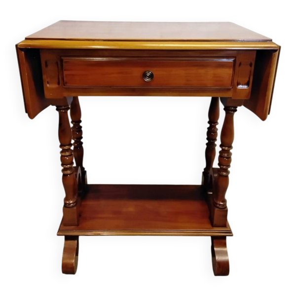 Petite table à rabats en bois