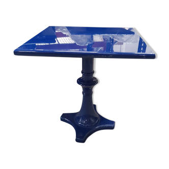 Blue square table