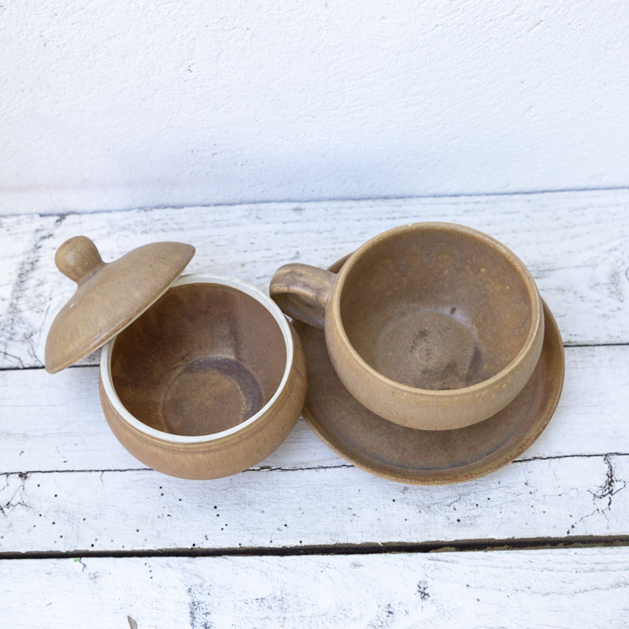 Tasse a thé, soucoupe et pot à sucre Rhodaceram